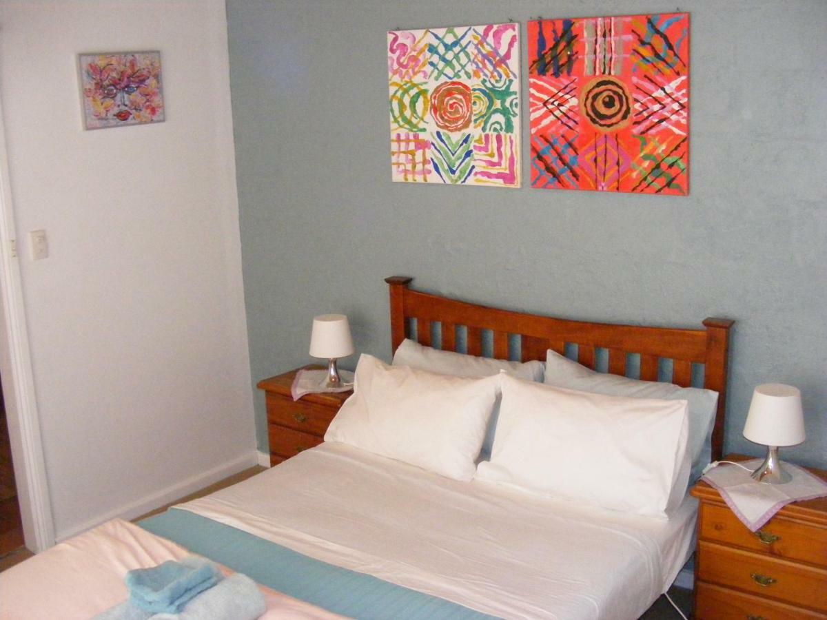Trevalia Accommodation Penwortham Esterno foto