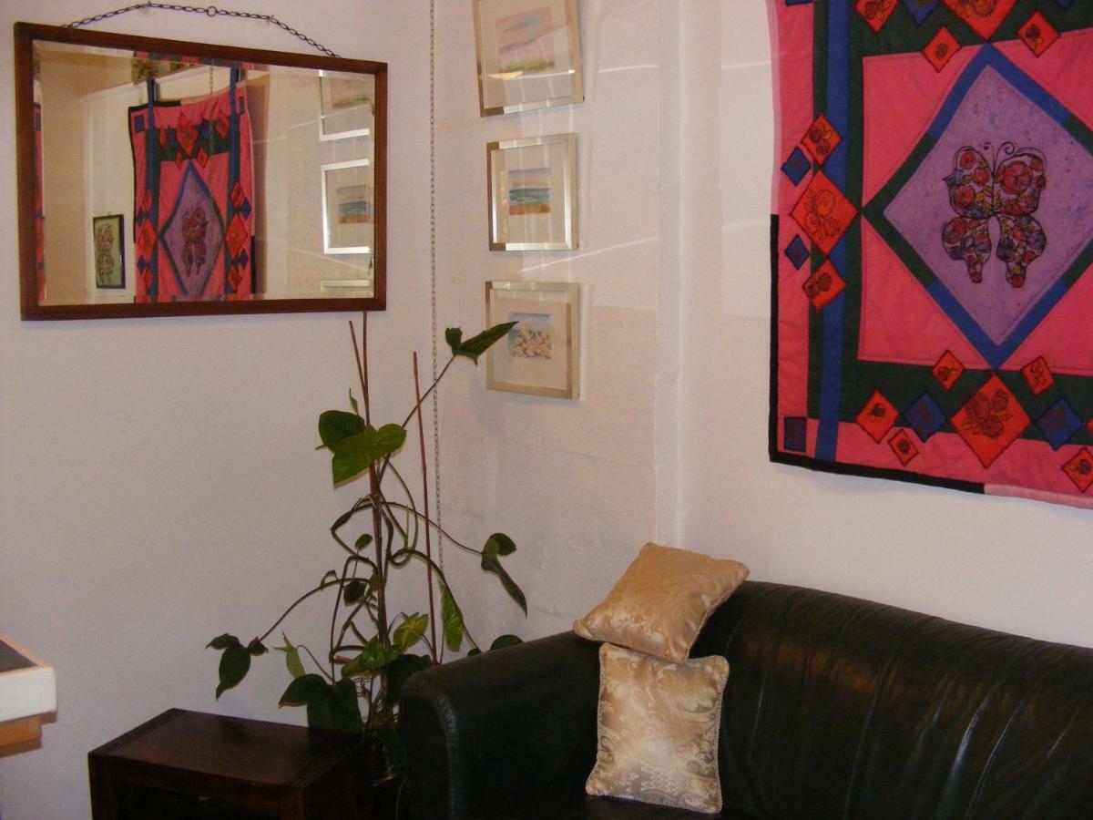 Trevalia Accommodation Penwortham Esterno foto